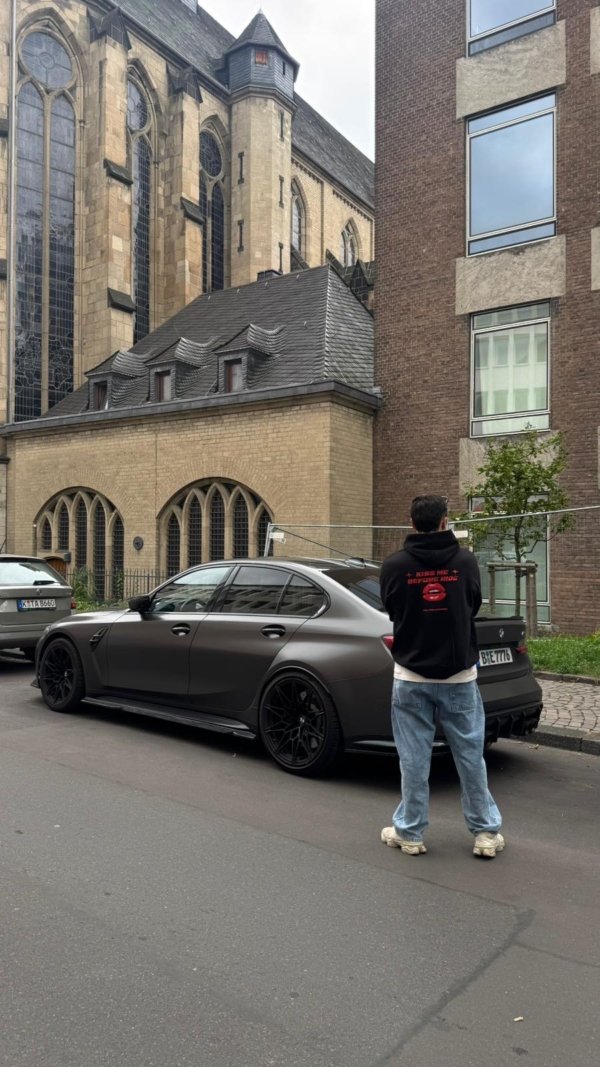 509c07f3-8f6d-47a1-b0f0-5bb80c759290 HOODIE OVERSIZE UNISEX KISS ME BEFORE RIDE COLOR NEGRO