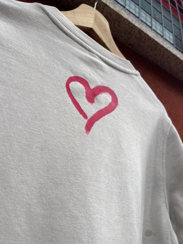 SUDADERA NÜRBURGRING LOVERS BEIGE FLOCK EFFECT ROSA