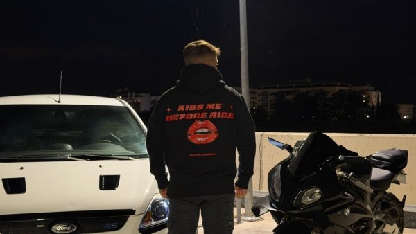 HOODIE BLACK KISS ME BEFORE RIDE