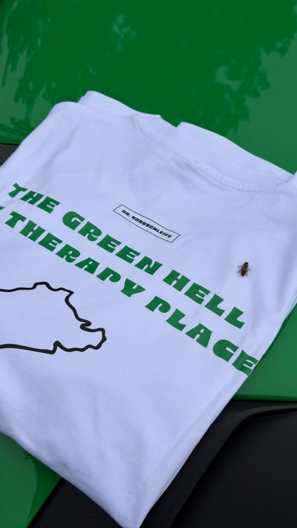 T-SHIRT "THE GREEN HELL MY THERAPY PLACE"